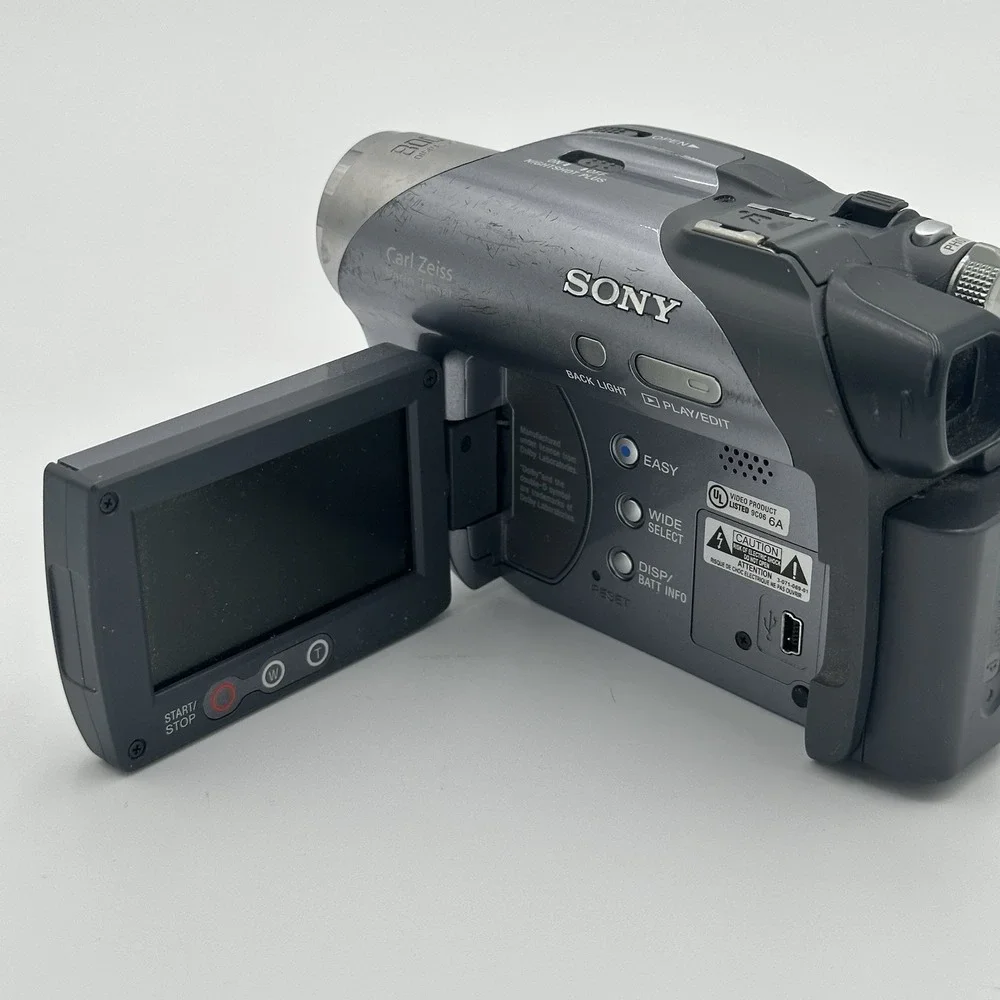 Sony DCR-DVD305 Handycam Camcorder With Original Box & SD Card Mega Pixel
